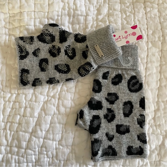 NWT Nordstrom Bari Lynn Leopard Print Knit Fingerless Gloves - Picture 4 of 9
